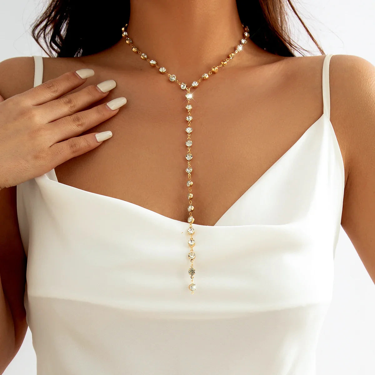 Collar gargantilla con pedrería
